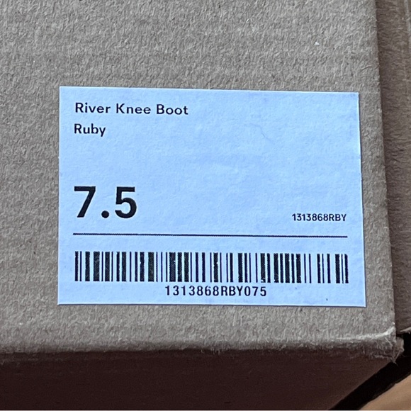 Reformation River knee high boots in ruby  Sz 7.5 new in box - Picture 16 of 16